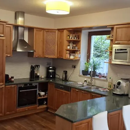Villa Rodinny Dum 8, Kobylisy *